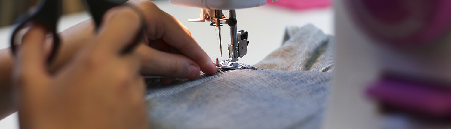 Adhérent de l'ECLA en atelier couture