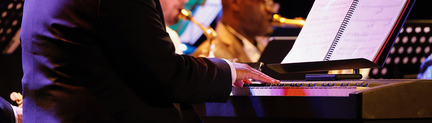 Musiciens pendant le concert des 25 ans du Big Band de l'ECLA